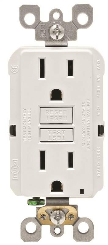 Leviton Smartlockpro 15a Self-Test Slim Gfci Duplex Outlet (White) Package Of 3